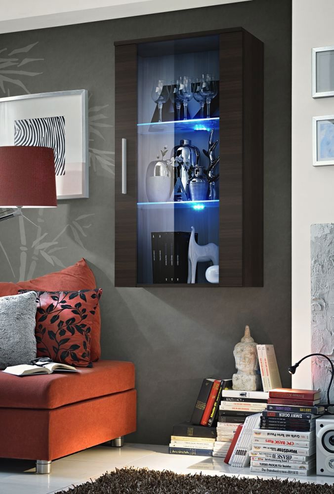 Hängevitrine mit drei Fächern Salmeli 17, Farbe: Wenge - Abmessungen: 110 x 60 x 29 cm (H x B x T), mit LED-Beleuchtung